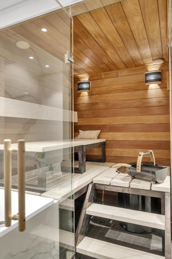 Kais Sauna, Jacuzzi, Cinema And Balcony House! Central Location Tromsø Buitenkant foto